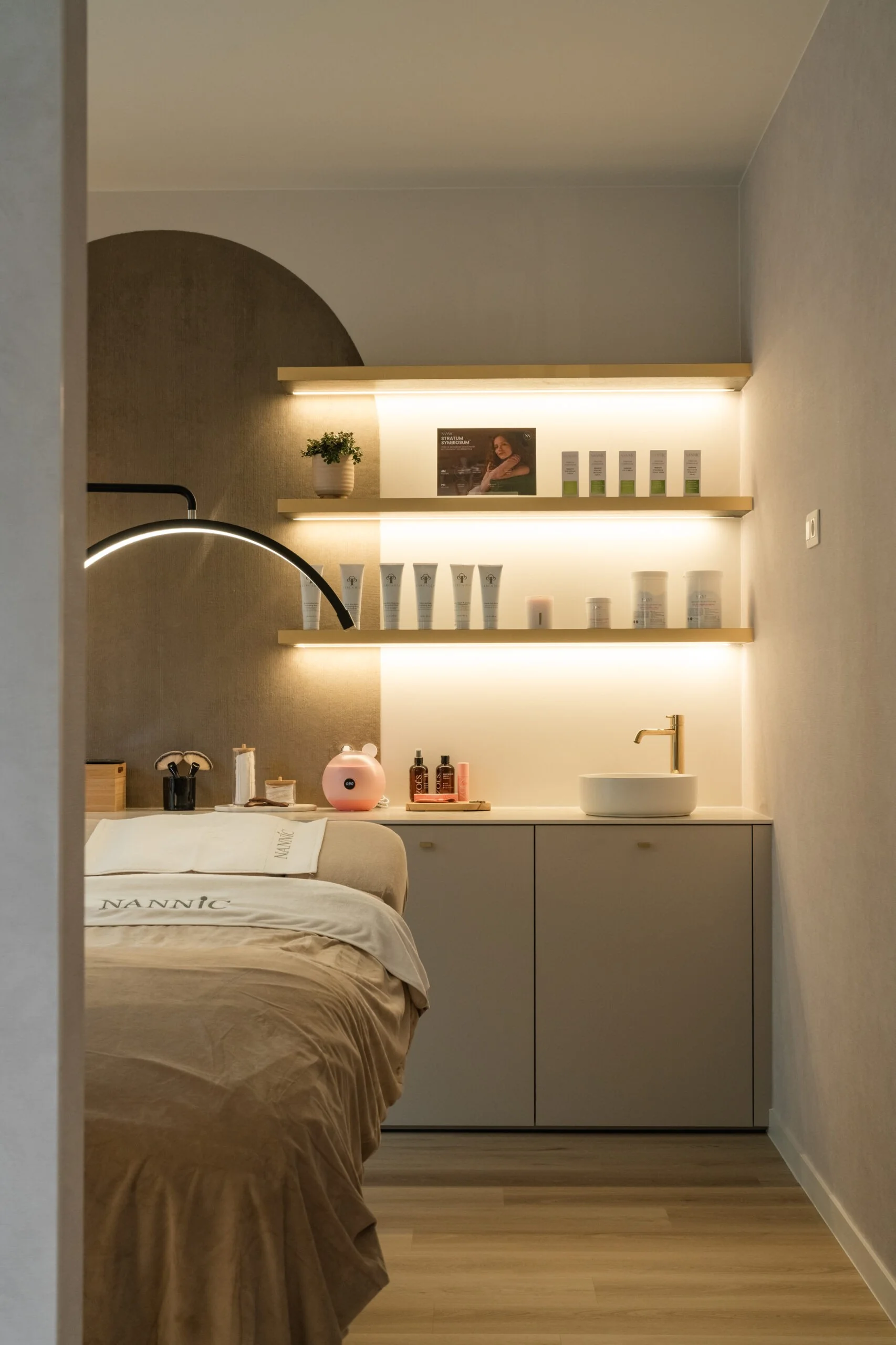 Interieur van een wellness- en beautypraktijk
